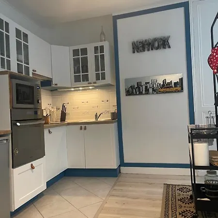 Le Bleu Apartment *